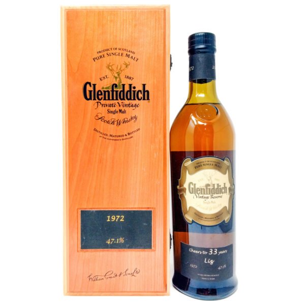 Glenfiddich 1972 Private Vintage Single Malt Scotch Whisky, 70cl, 47.1% ABV Glenfiddich 1972 Private Vintage Single Malt Scotch Whisky, 70cl, 47.1% ABV