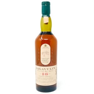 Lagavulin 16 Year Old White Horse Distiller's Single Malt Scotch Whisky, 70cl, 43% ABV Lagavulin 16 Year Old White Horse Distiller's Single Malt Scotch Whisky, 70cl, 43% ABV